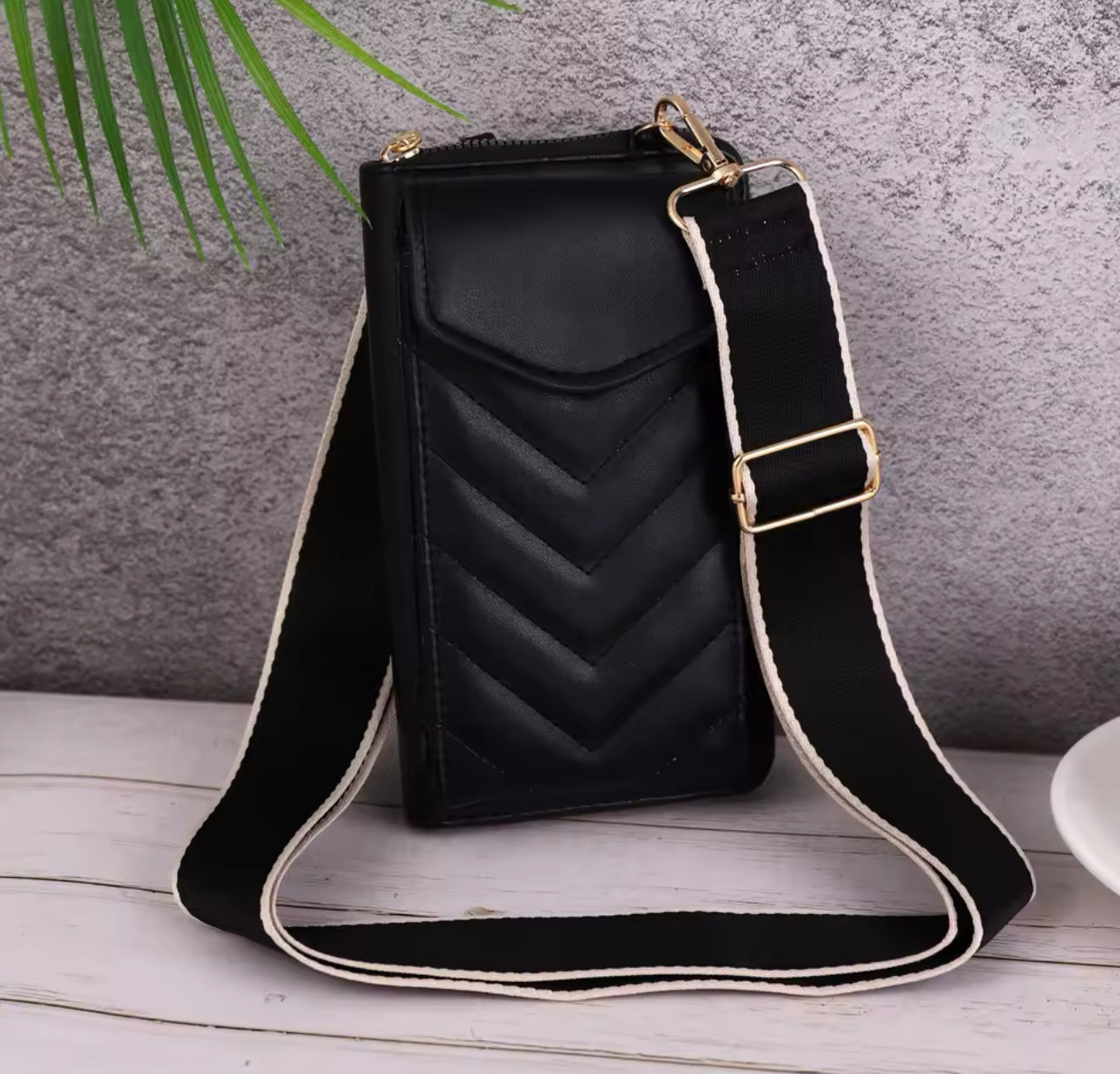 PHONE / PURSE CROSSBODY BAG - BLACK