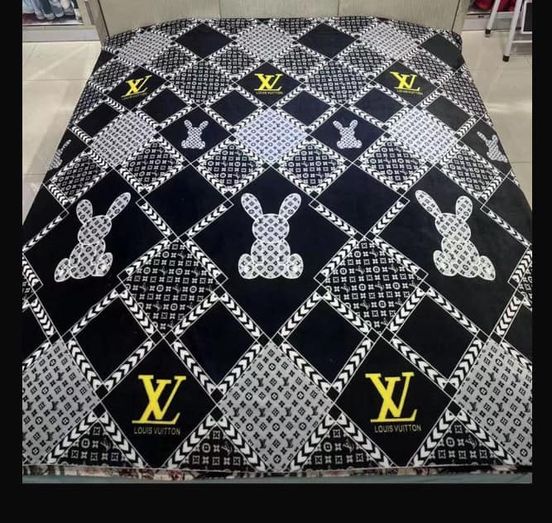 KINGSIZE BUNNY BLANKET